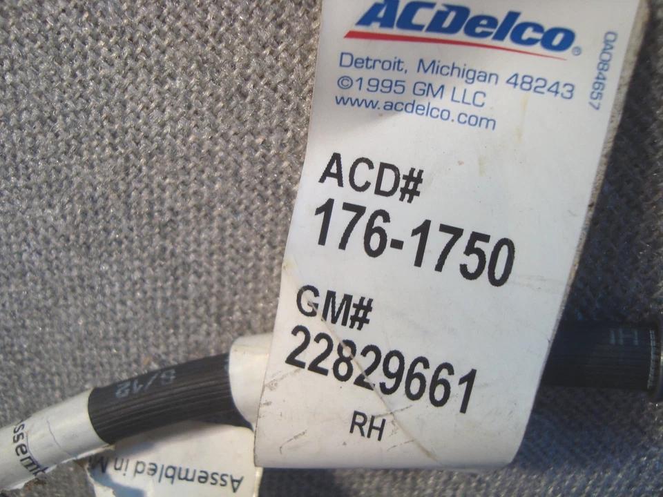 MANGUERA DE FRENO DERECHA Fr ACDelco 176-1750 Escalade Avalanche Silverado Yukon Tahoe K6 Foto 3 de 3