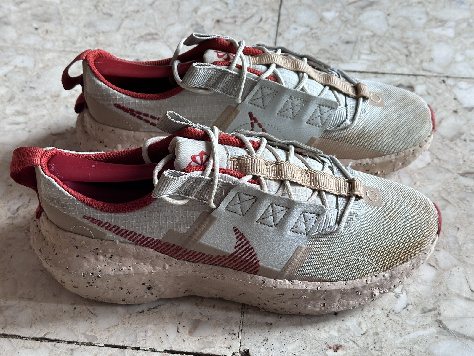 Nike Crater Impact SE Ivory Mens Size 8 Lifestyle Shoe Sneaker