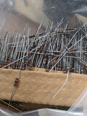 3 lbs of 5.5k Ohm 1/2W Resistors ±5% Axial Carbon Film   Approx. 4,000 pc - Bulk