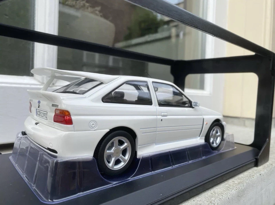 Ford Escort RS Cosworth 1:18 Norev Bianca - Immagine 4 di 4