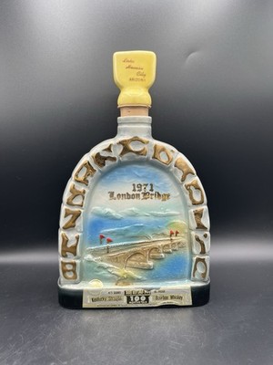 VINTAGE JIM BEAM BOTTLE DECANTER-1971 LONDON BRIDGE Lake Havasu AZ Empty
