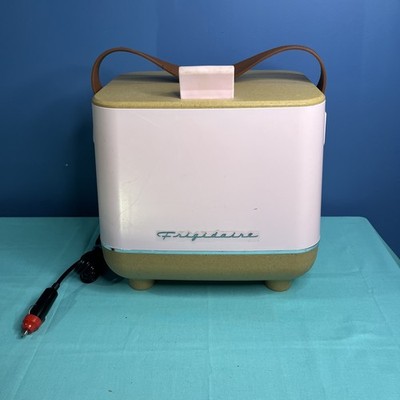 Frigidaire Portable Top Opening Lid Insulated 6-Can/4-Liter Mini Fridge Cooler