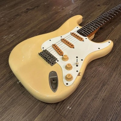 FERNANDES) FST-60 ST Type 1970's Vintage Electric Guitar Made in