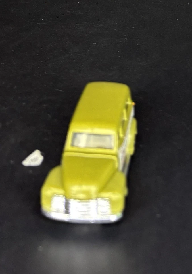 1950 50 CHEVY CHEVROLET SUBURBAN CAMP ARROW FLINT 1:64 SCALE DIECAST MODEL CAR - Image 2 of 4