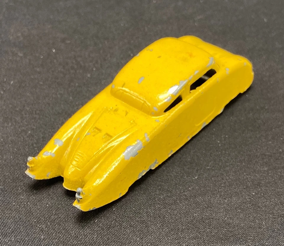 Midgetoy Vintage 1947 Chevrolet Chevy Fleetline Lowrider Sedan - yellow- 1950s - Image 2 of 4