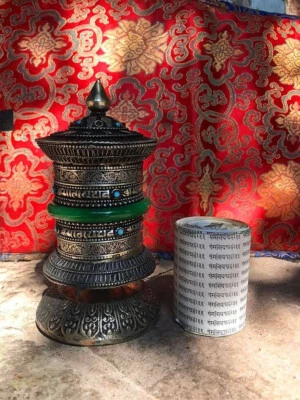 MOULIN A PRIÈRES BOUDDHISTE CUIVRE JADE NEPAL,INDE,TIBET Bouddha 20 cm*Buddha - Photo 1/2