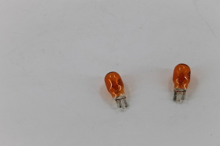 2-Pack Turn Signal Light Bulbs For 50cc/150cc GY6 Scooters - 12V, 10W, Clear (Part #61481)