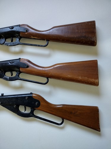 3 Vintage Daisy BB Gun Rifle Toy Wood Plastic Model 102, 95, 95 REG Lot - Picture 2 of 17