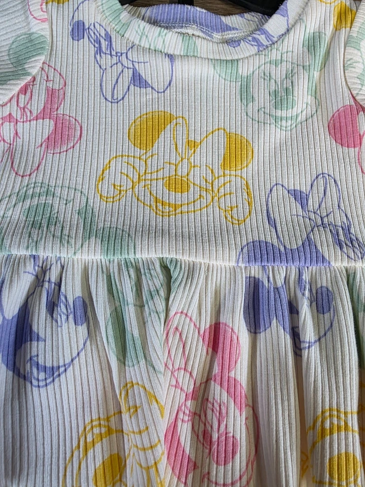 Disney Bebé Niñas Conjunto de 2 Piezas Minnie Mouse SS Camisa Pantalones Cortos Talla 0-3 M Blanco Multi NUEVO - Imagen 3 de 4