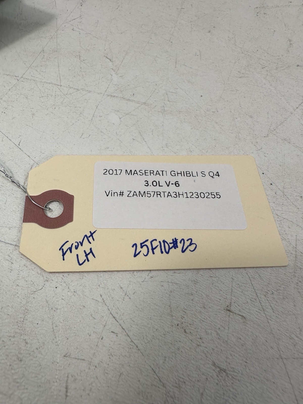 Maserati Ghibli 2017 Front Left Door hinge
