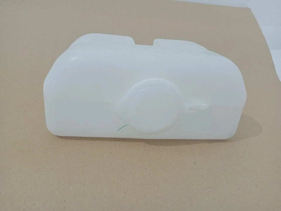 Suzuki Samurai Jimny Sj410 Sj413 Ja51 Windshield Washer Bottle Tank Reservoir - Image 3 of 4