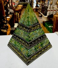 Geschnitzte Holz Pyramide Schmuck Ring Schmuckkästchen 30 x 22 cm grün goldfarben