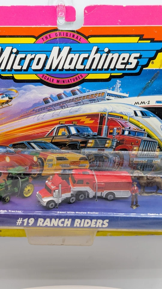 Micro Machines #19 Ranch Riders Semi Truck Horse Trailer Tractor Hay Wagon Horse - Image 4 of 4