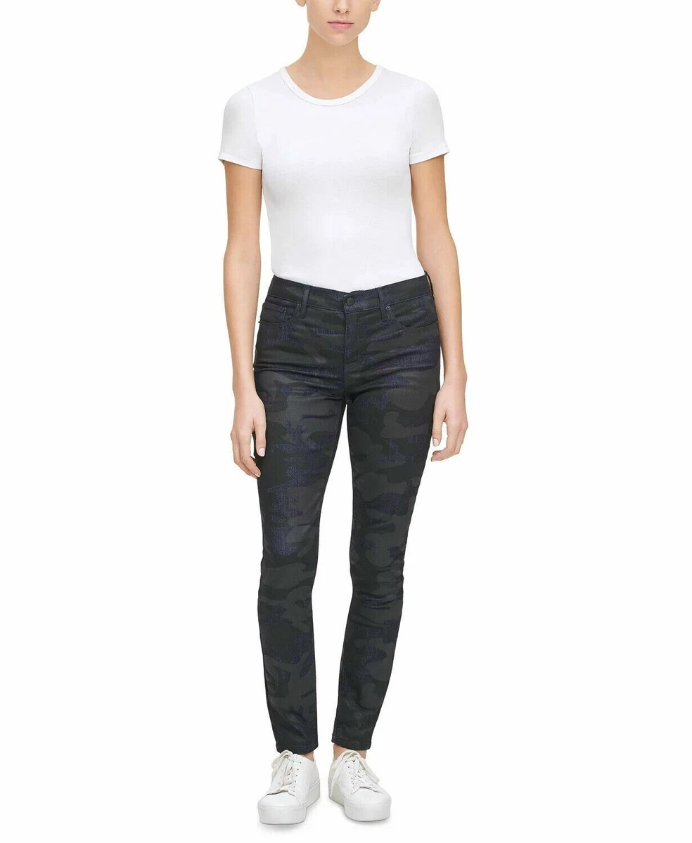 Camo print hotsell skinny jeans