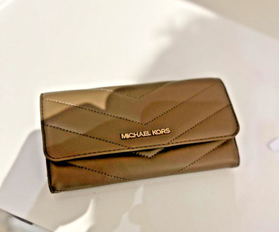 Michael Kors Jet Set Travel Women Large Trifold Credit Card Holder