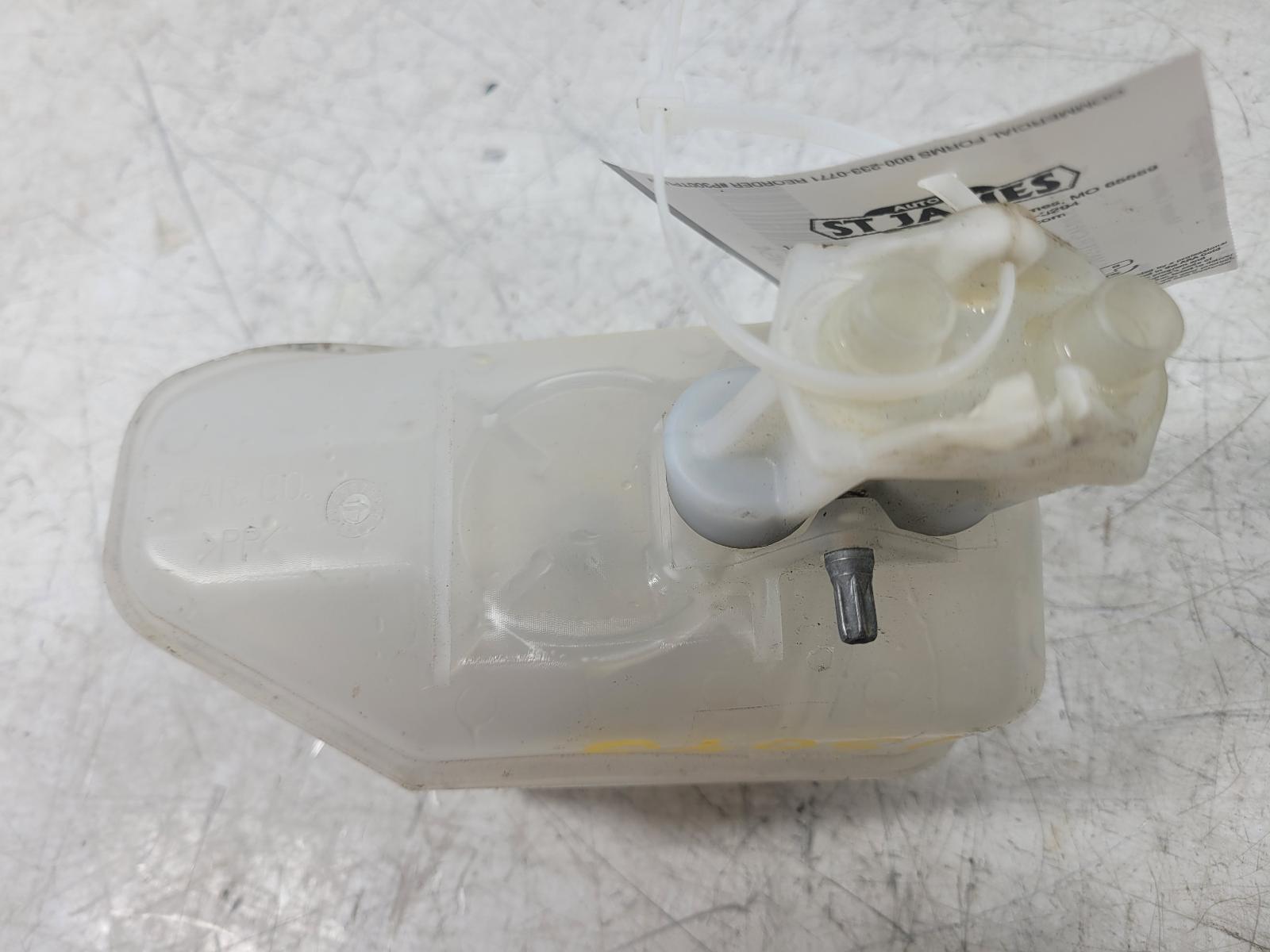 2017-2020 Ferrari Portofino OEM MASTER CYLINDER WITH RESERVOIR PART# 261826