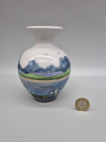 A Highland Stoneware Landscape Hand Painted Studio Pottery Bulbous Bud/posy Vase - Picture 8 of 8