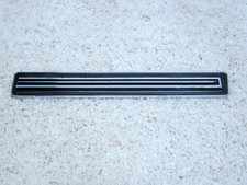 1968 Buick Skylark Oem Lr Front Fender Molding Emblem 1382602 1h-1 1968 Buick Skylark Oem Lr Front Fender Molding Emblem 1382602 1h-1