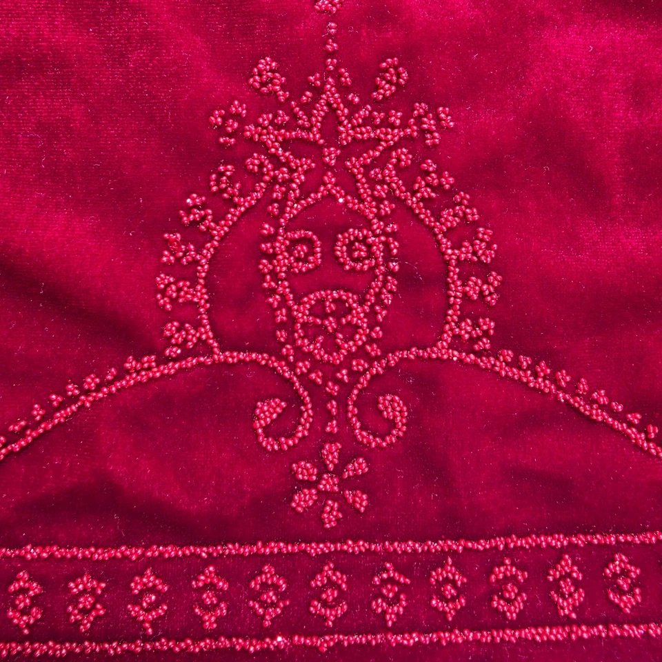 I.N. Camiseta sin mangas Studio para mujer color rojo rubí terciopelo con cuentas fiesta navideña hecha en EE. UU. - XL Foto 2 de 4