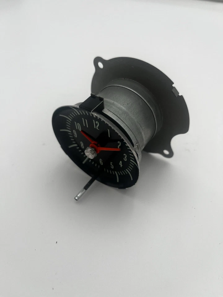 1967 Camaro Original GM Working Clock Console Mounted - Image 2 of 4