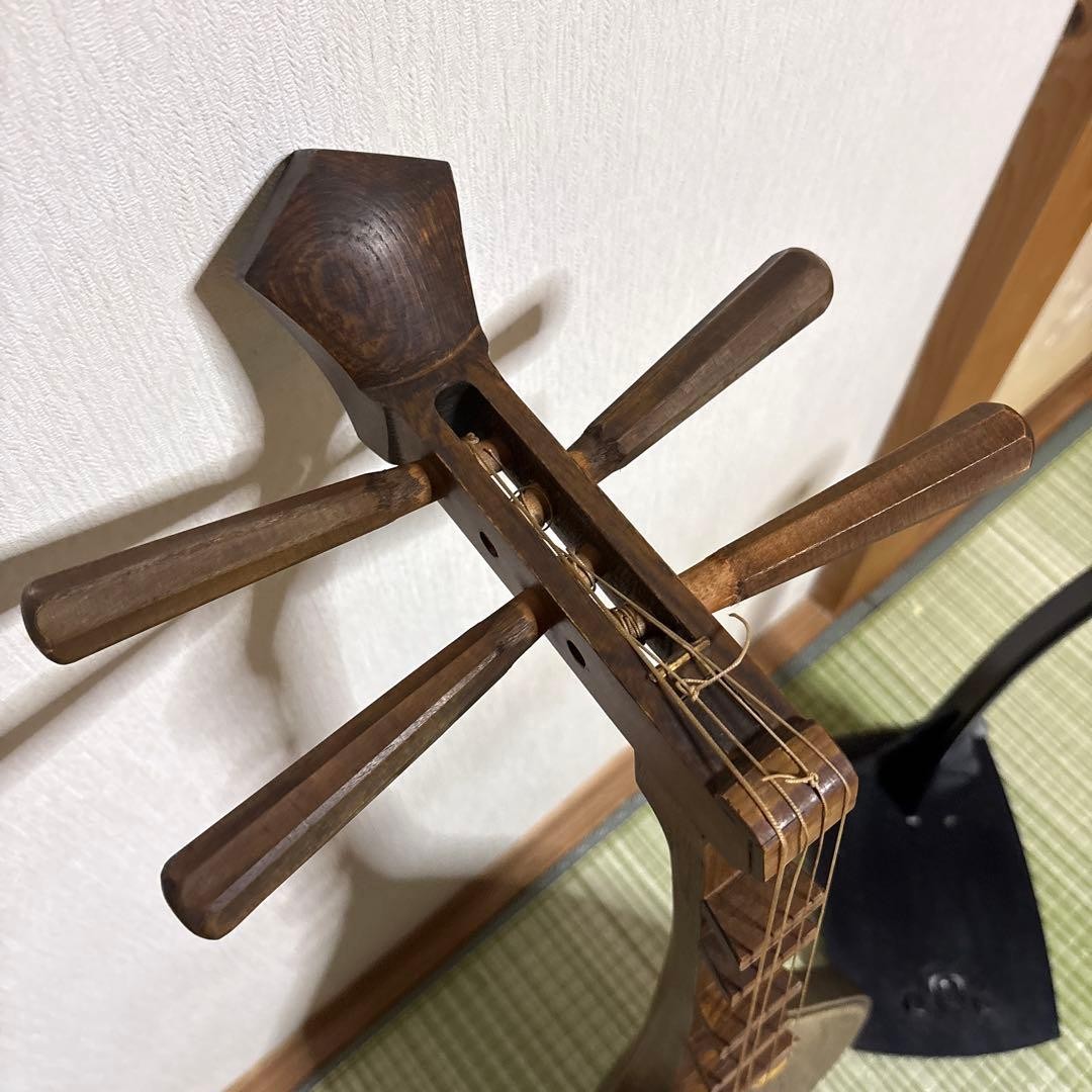 Japanese musical rare instrument Antique biwa Four strings five