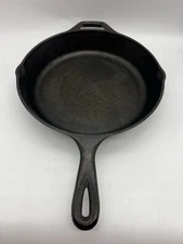 Lodge Cast Iron Skillet Pan #8 SK D2 10" Double Pour Spout 3 Round USA Homestead