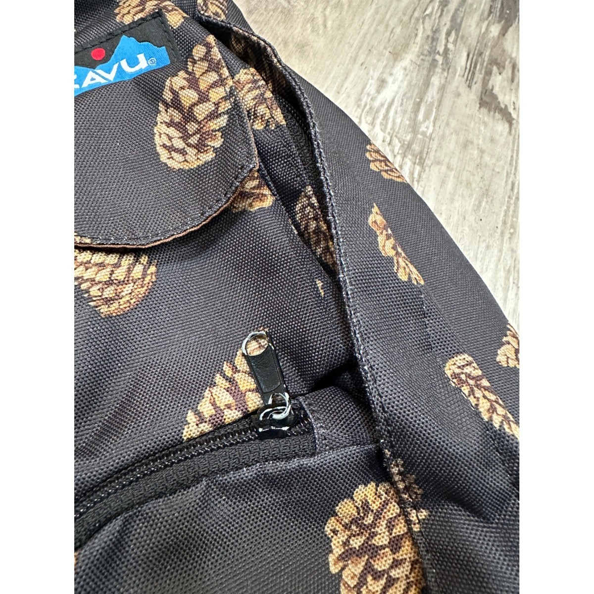 KAVU Rope Bag Sling Backpack Black Pinecone Print Canvas Crossbody‎ Bag KAVU Rope Sling Bag with Jungle Party Print | Mercari main image 4