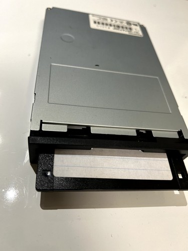 FLOPPY DISK DRIVE Diskettenlaufwerk 1,44MB Floppy Drive voll funktionsfähig - Bild 2 von 4