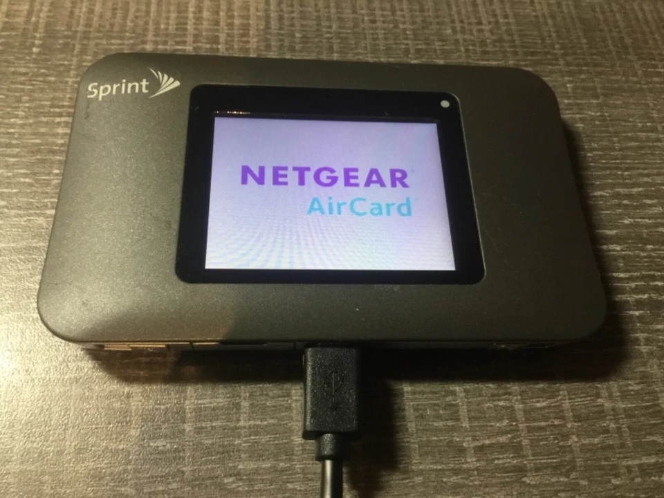 Netgear 771S Zing Sprint Air Card Mobile 4G LTE Hotspot LCD Screen 10 Device VPN - Image 2 of 4