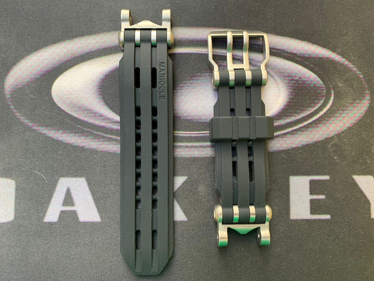 オークリー Oakley Minute Machine Clasp Amazon.com: Oakley Minute Machine Time Tank Replacement