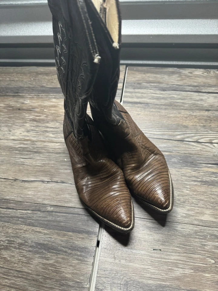 Botas de Vaquero Tony Lama De Colección Para Hombre Cuero y Tacones Lagarto Talla 6.5 Foto 2 de 4