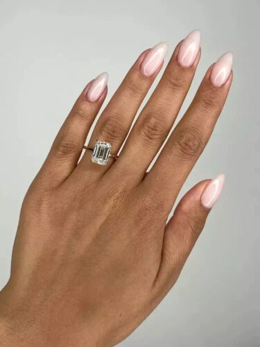 2CT EMERALD CUT Lab-Created Diamond WOMEN'S WEDDING RING 14K White Gold Plated - Picture 2 of 6