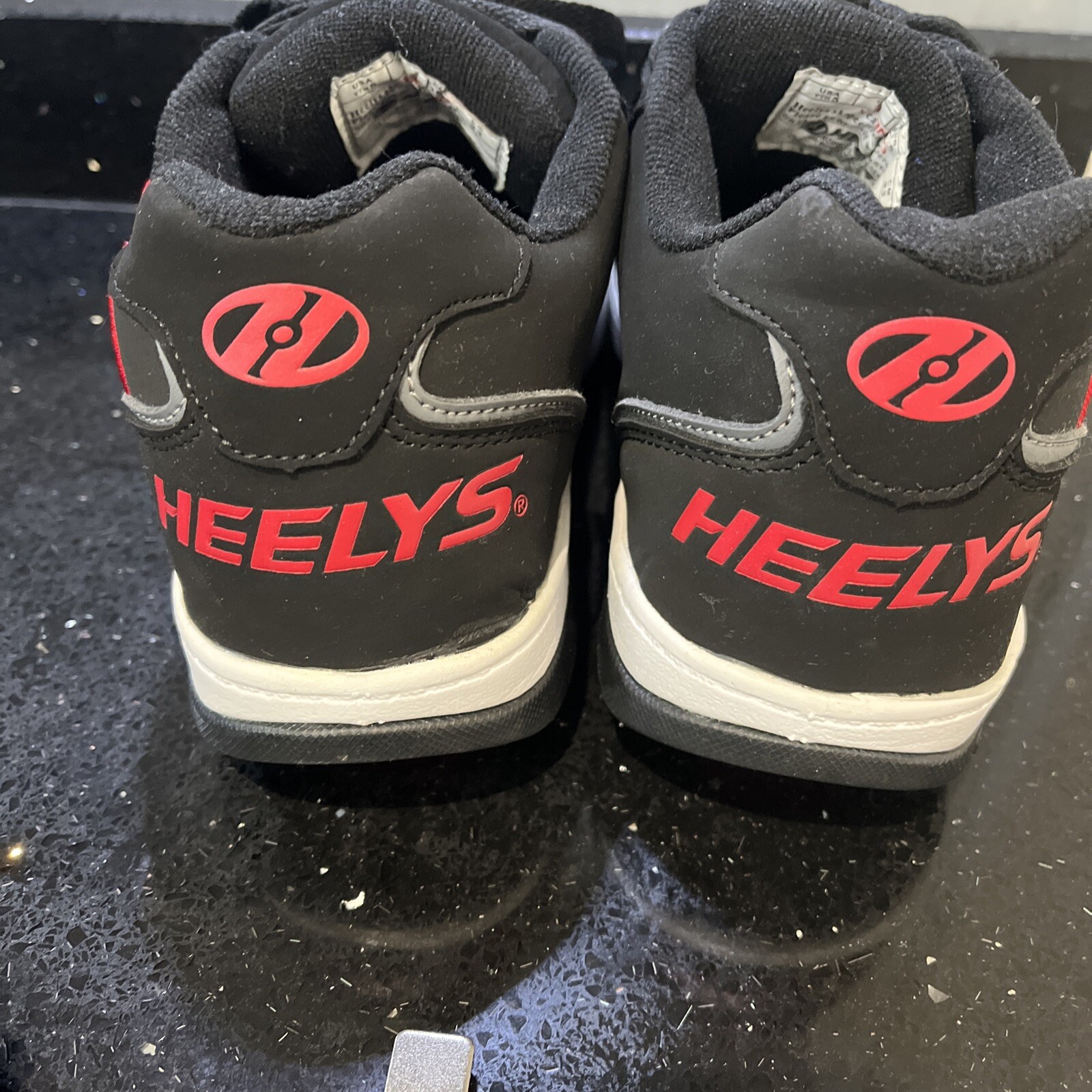 HEELYS SIZE SIZE 4 WORN ONCE BLACK & RED ROLLER SKATE SHOES eBay