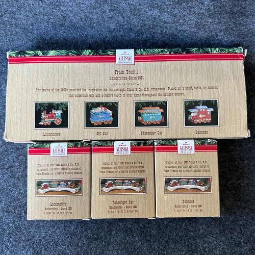 Vtg. Hallmark Keepsake 1991 Ornament Train Trestle Display & 3 Train Ornaments - Picture 21 of 23