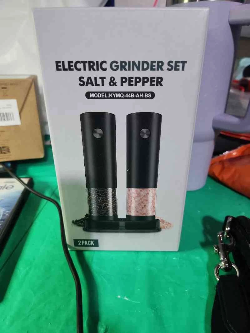 Electric Grinder Set Salt Pepper Mills Auto 2 Pack Black KYMQ-44B