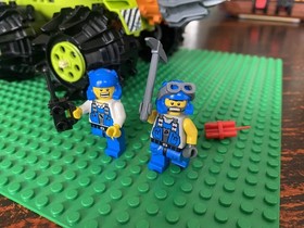 LEGO Power Miners 8960 Thunder Driller 95% complete with manual