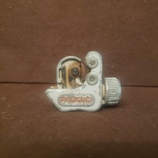 Ridgid Model 118 Pipe Tubing Cutter 1/4"-1 1/8" (6-28mm)