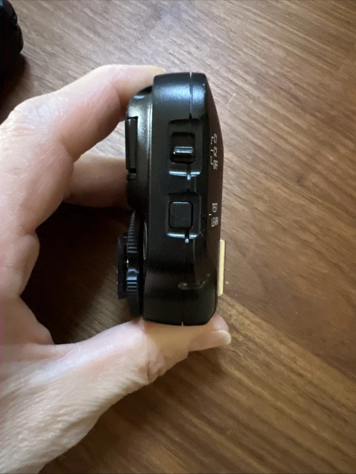 Pocket Wizard Mini TT1 Compatible with Canon DSLR Cameras - Image 3 of 4