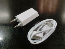 1x AC adapter/charger 5V-1000mA 1x USB charging cable for iPod Touch 3G