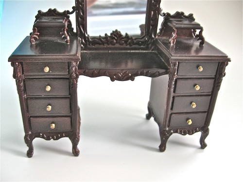 dollhouse doll house miniature VINTAGE BESPAQ MAHOGANY VANITY CHAIR TWO LAMPS - Picture 4 of 12