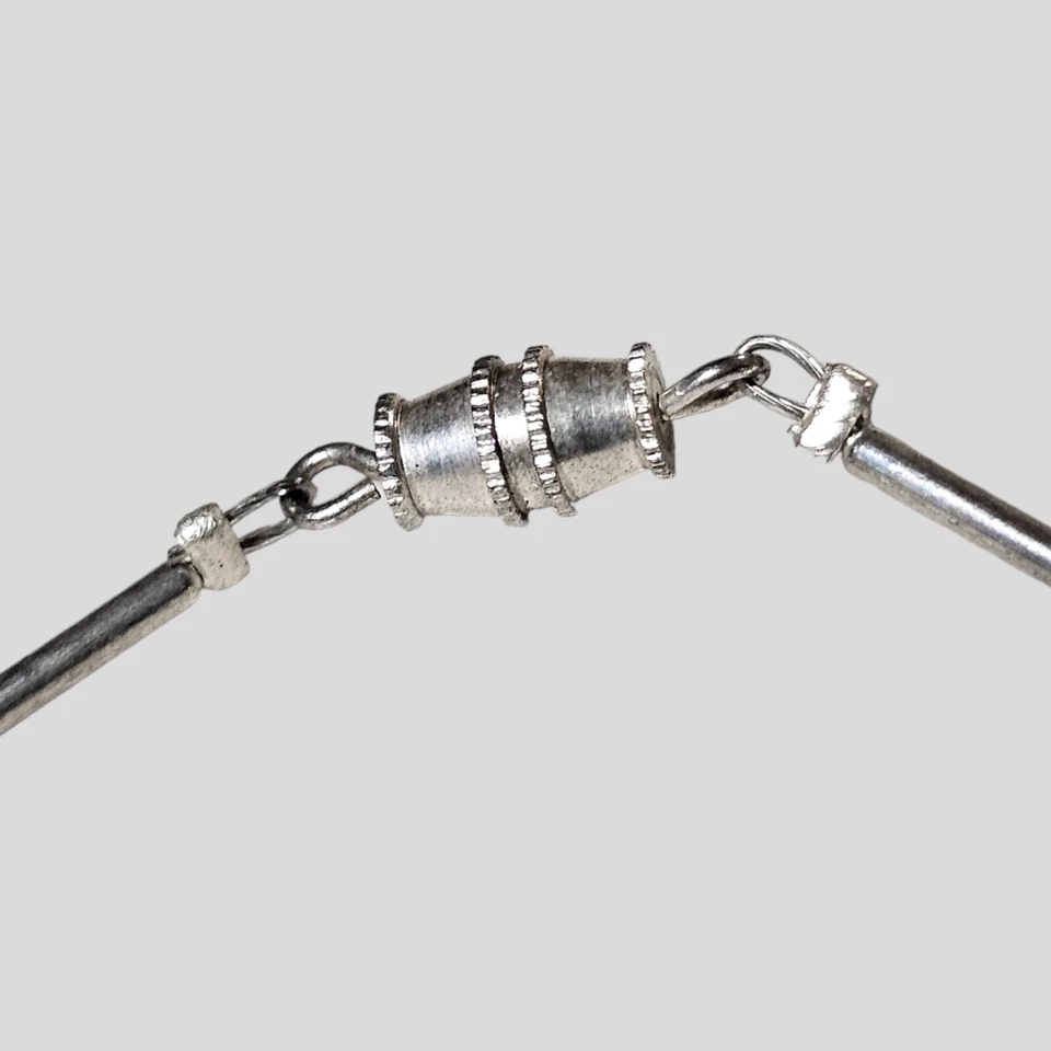 Quartz Shell Bead Bracelet Silver Tone Barrel Screw Clasp 7 Inches - Image 4 of 4