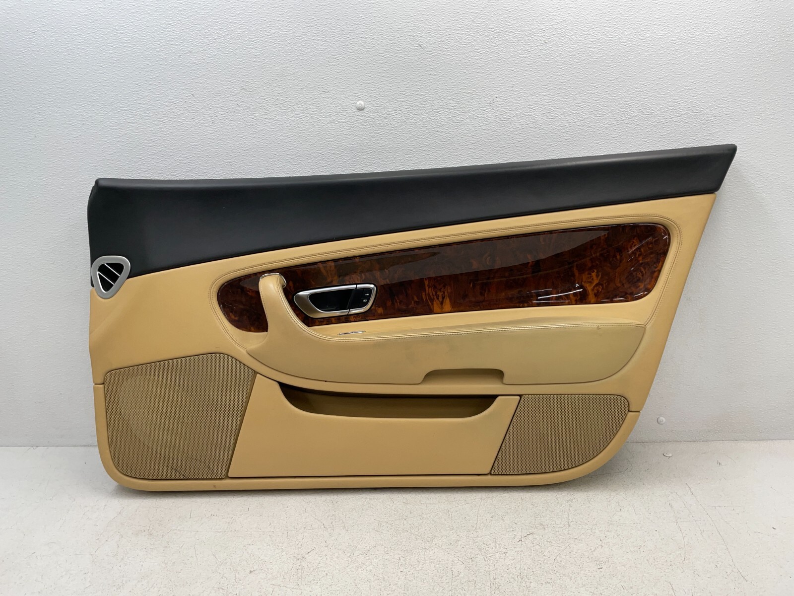 2003-2007 Bentley Continental GT Front Right Interior Door Cover Panel 1577 OEM