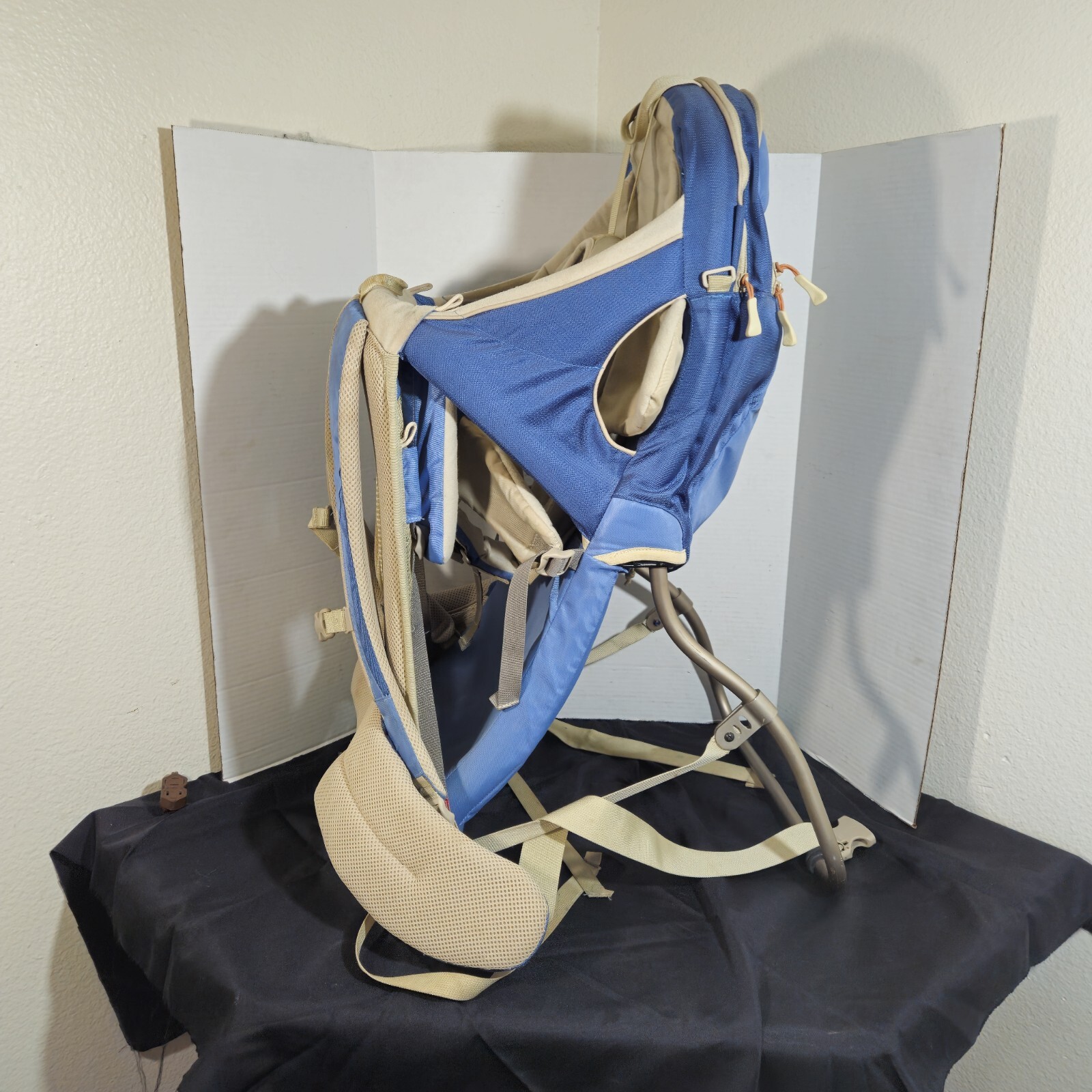 Picture 5 of 24