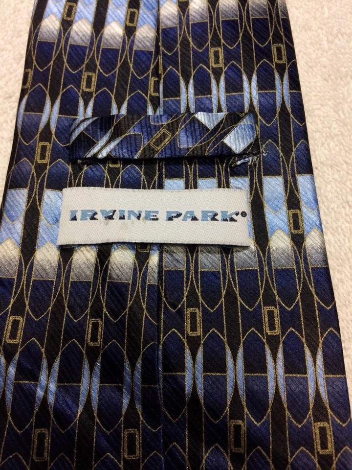 IRVINE PARK MENS TIE BLACK GOLD BLUE WHITE 4 X 60 NWOT - Image 4 of 4