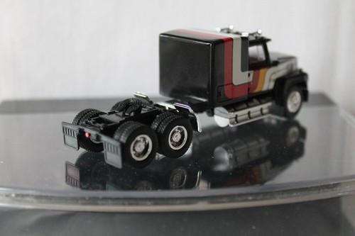 Brekina 85881 Ford LTL 9000 Sonderfarbe metallic-schwarz/weiss 1978 - Picture 4 of 4