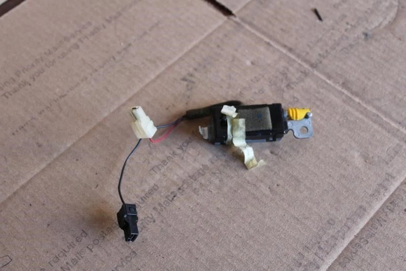 2017 2018 2019 2020 HYUNDAI ELANTRA АНТЕННЫЙ УСИЛИТЕЛЬ 96270-F2000 - Изображение 2 из 4