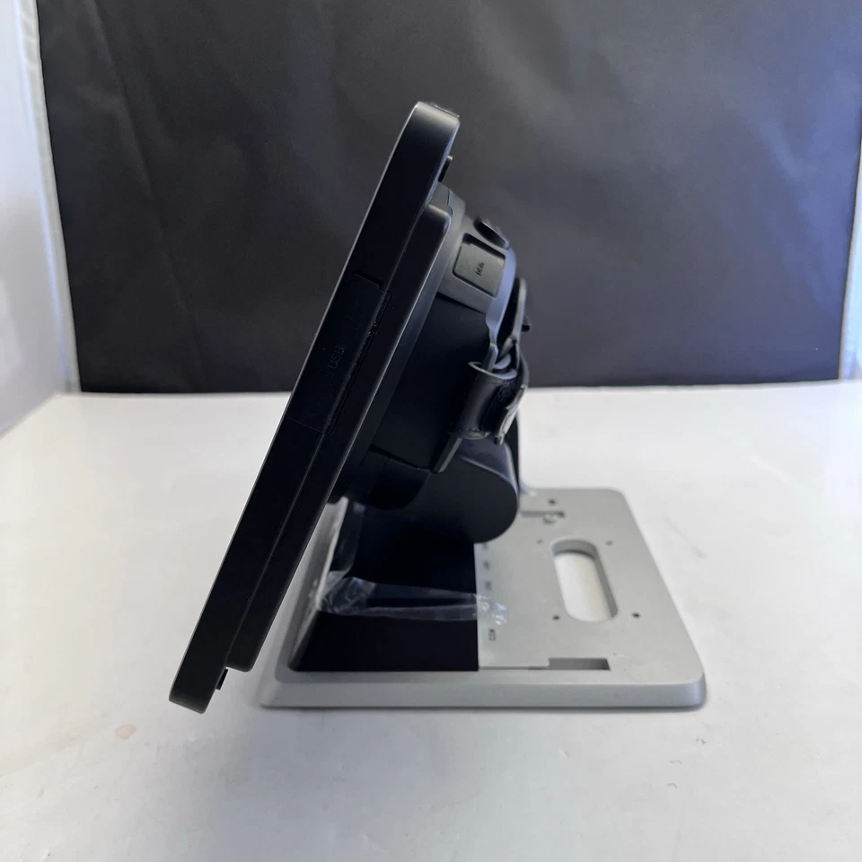 Pioneer DASH10EB 10.1" mPOS Windows Tablet With Stand Sold As Is B4 - Изображение 3 из 4