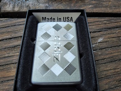 Zippo Feuerzeug Framed Satin Chrome Finish