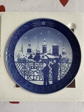 Vintage 1988 Royal Copenhagen Denmark Annual Plate Christmas Eve in Copenhagen