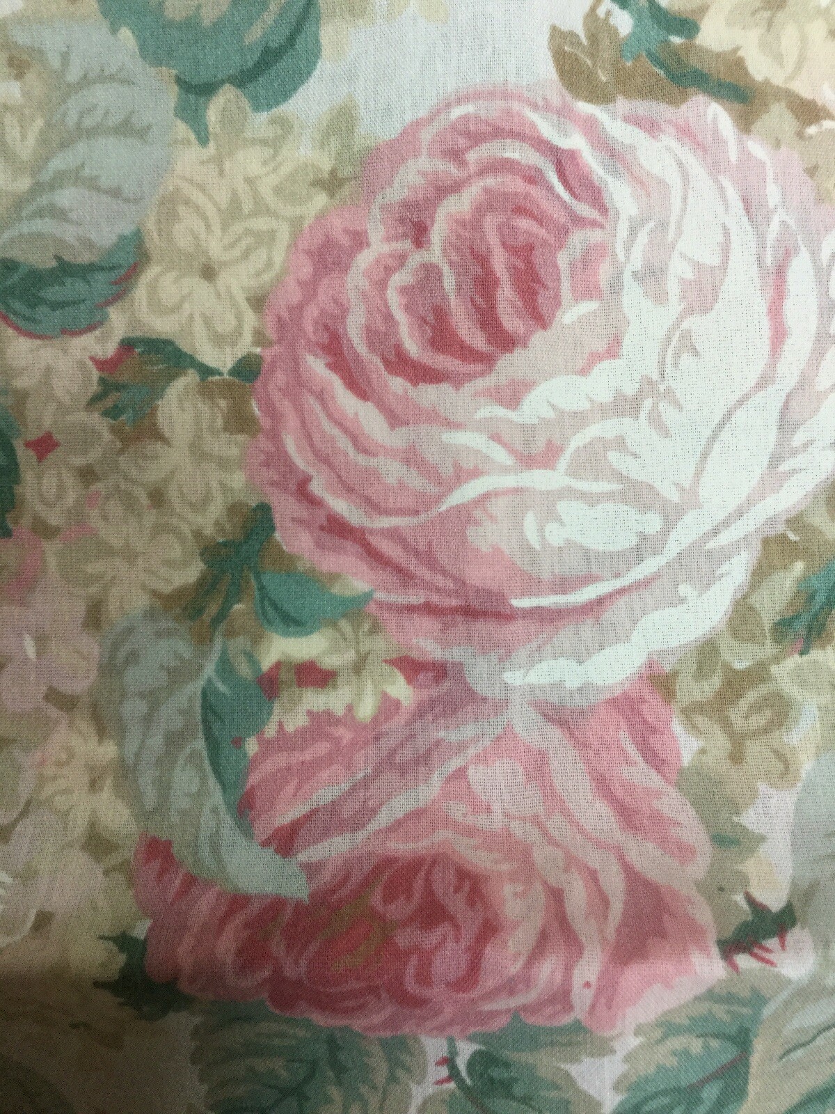 J C PENNEY SHAMS SET OF 2 FLORAL STANDARD SIZE ROSES PINK GREEN TAN